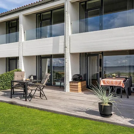 بيت للعطل 2 Bedroom Lovely In