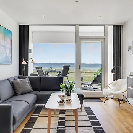 2 Bedroom Lovely In بيت للعطل