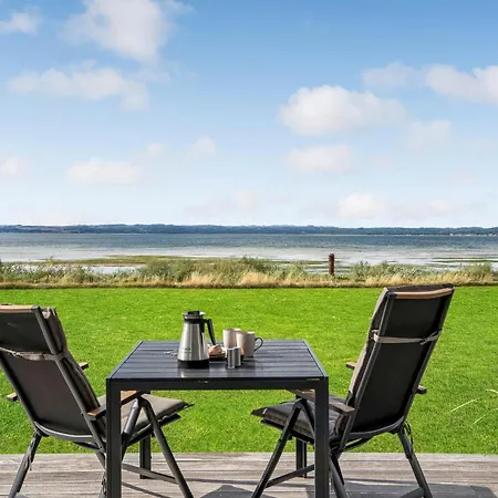 Dom wakacyjny 2 Bedroom Lovely In Ebeltoft