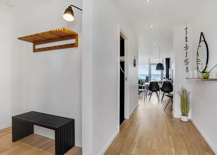 2 Bedroom Lovely In *